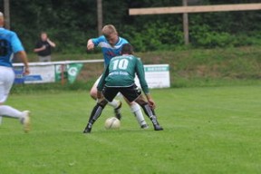 开云·体育官网-足球战术多样化提升比赛精彩度，足球比赛技战术的运用和分析