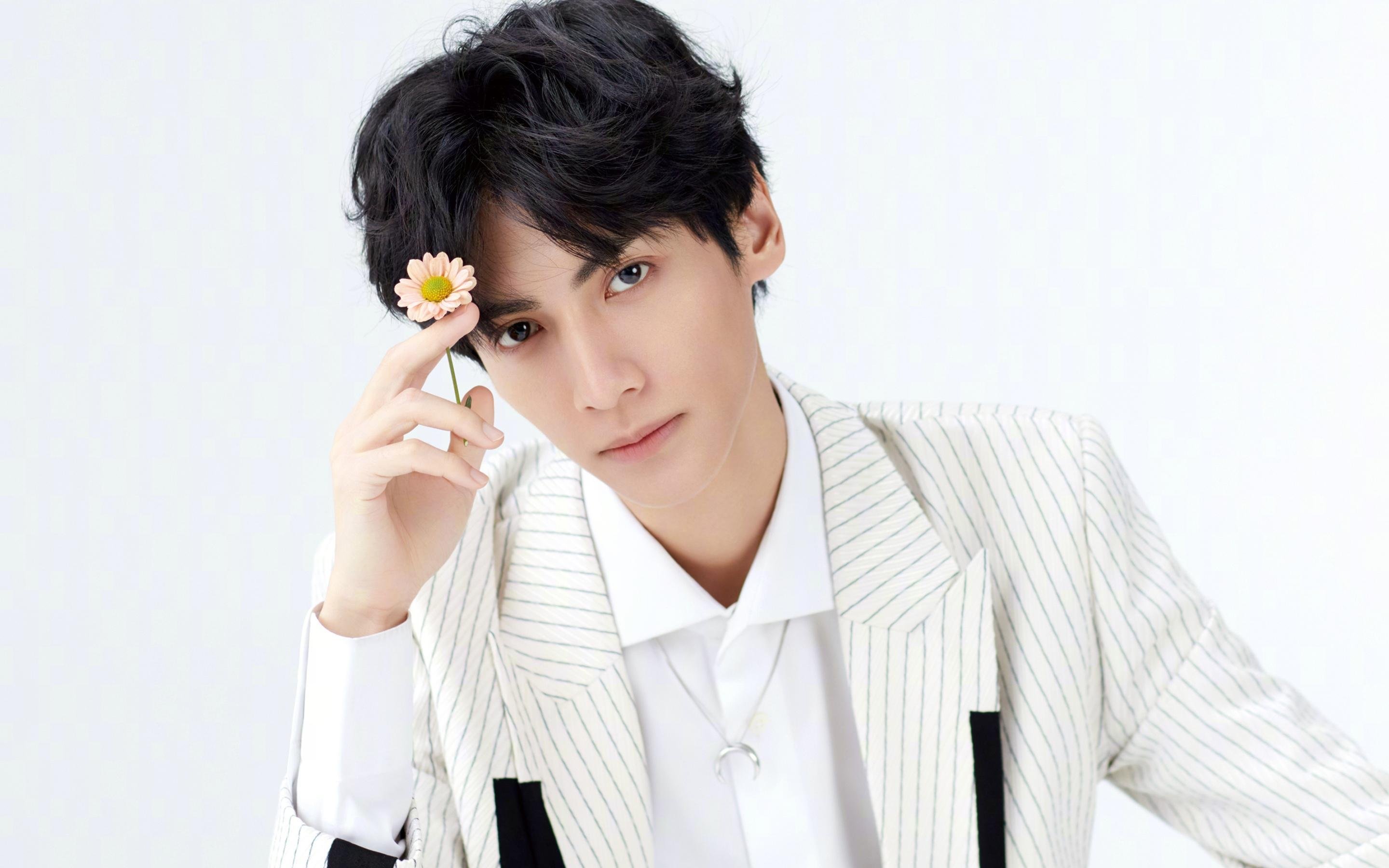 C罗带领球队晋级淘汰赛表现出色,c罗欧冠淘汰赛进球